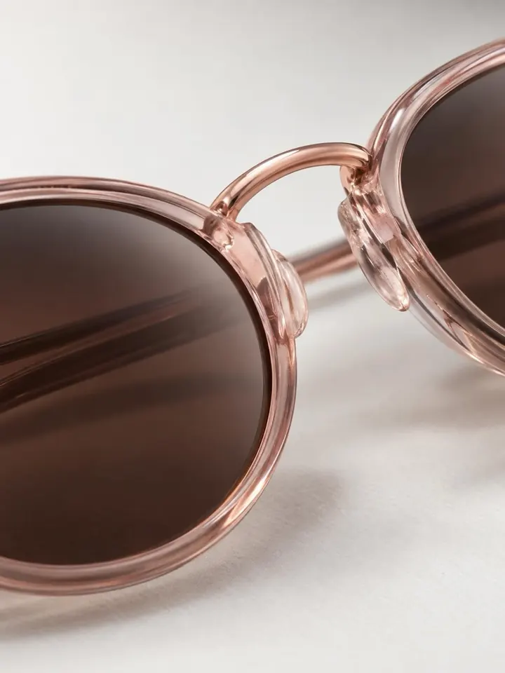 Sunglasses · Detail